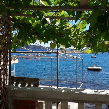 Anka'S Beach Komiža Exteriér fotografie