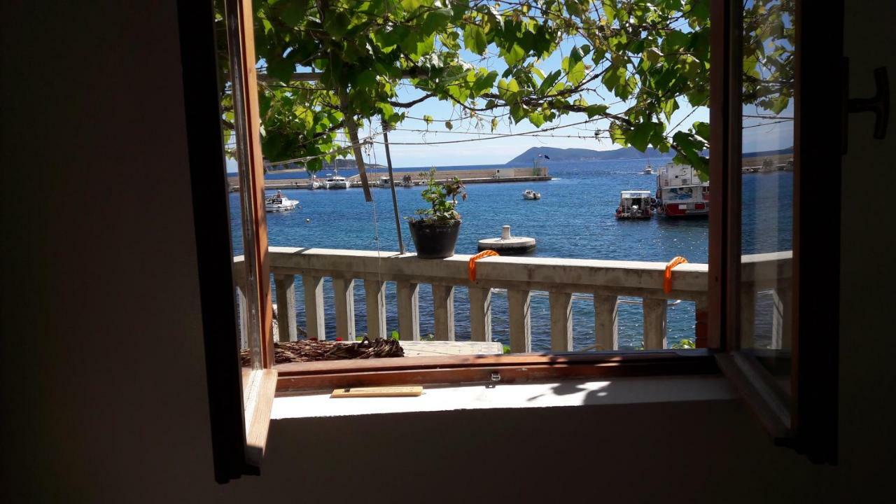 Anka'S Beach Komiža Exteriér fotografie