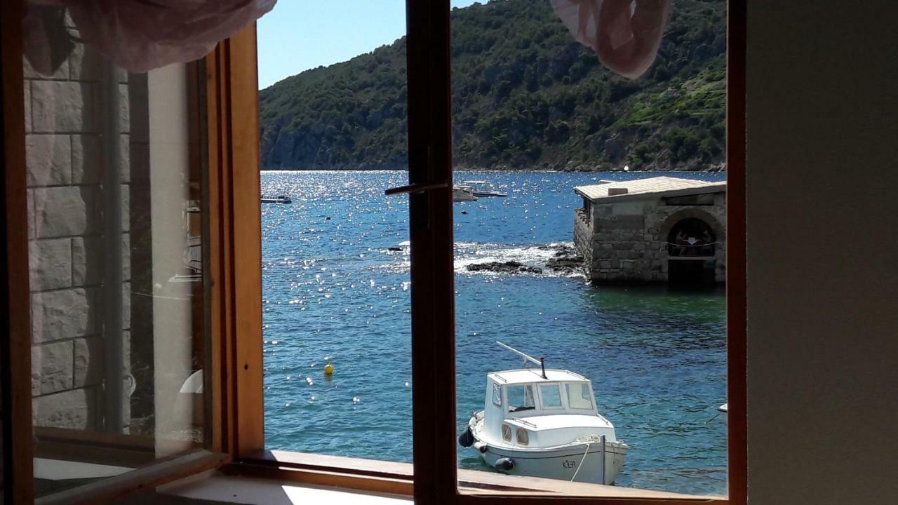 Anka'S Beach Komiža Exteriér fotografie