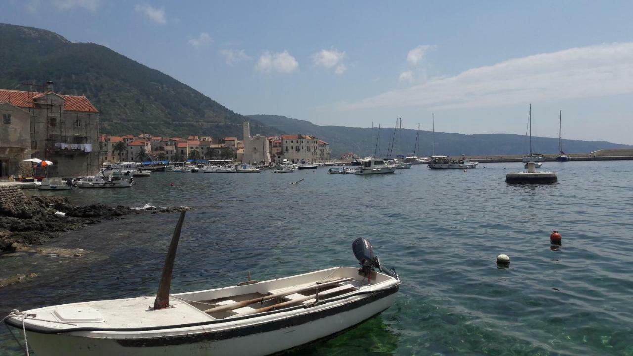 Anka'S Beach Komiža Exteriér fotografie